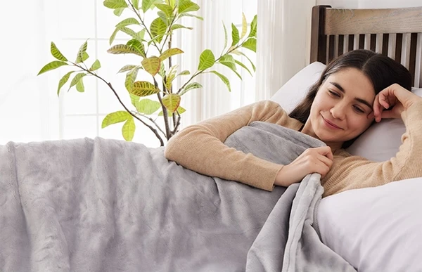 بطانية كهربائية فوق بطانية